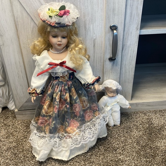 Crowne Fine Porcelain Doll Victorian Madame Doll 19" with Pearls  Dress Baby - Picture 5 of 11